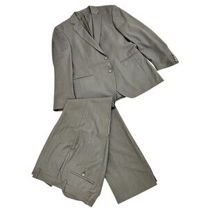 Men’s Strellson 2 piece slim fit 2 button pinstripe charcoal gray wool suit 40R
